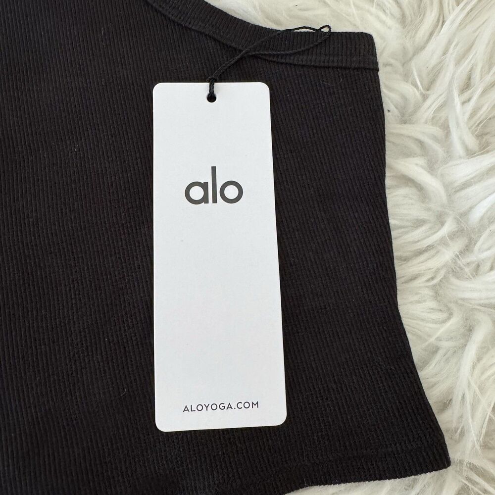 Alo Yoga Aspire Tank Women’s Medium Black White Ribbed Cropped Racerback NWT - Picture 3 of 10